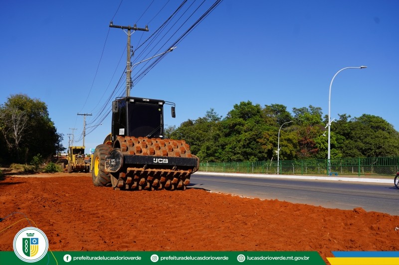 Gestão Municipal inicia construção de calçadas na região Lago Harri Müller