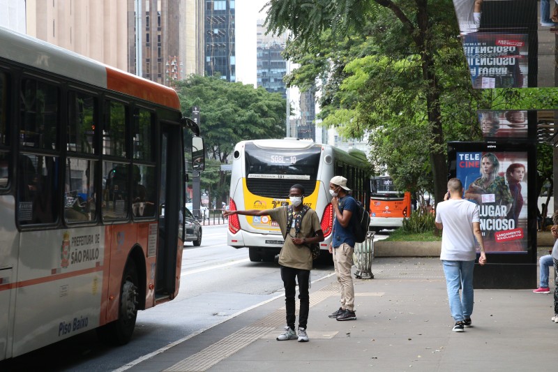 Covid-19: Brasil tem 26 mil novos casos e 161 óbitos em 24 horas