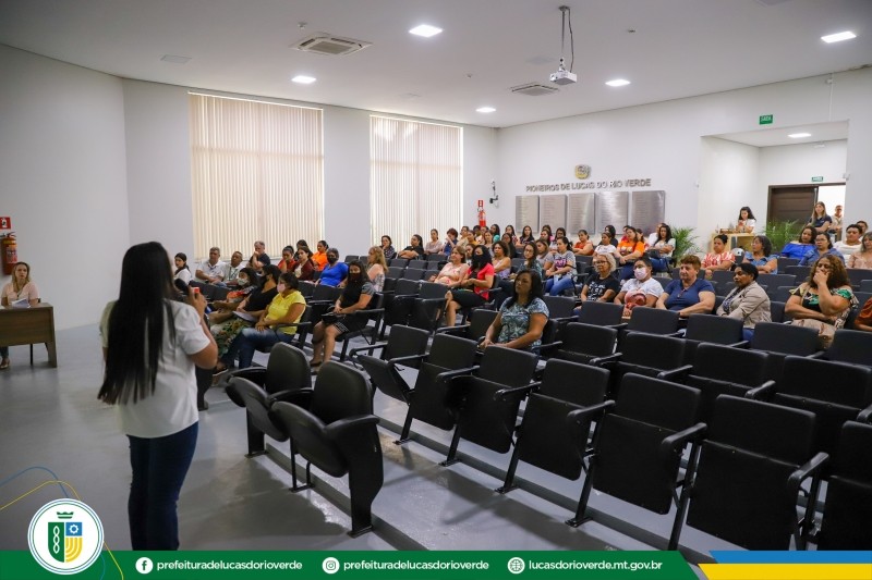 Prefeitura promove palestra sobre boas práticas no manuseio de alimentos