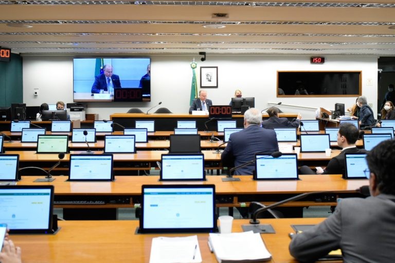 Conselho de Ética analisa nesta quarta-feira representações contra seis deputados