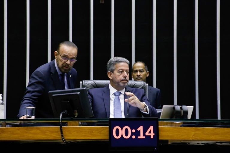 Câmara aprova projeto sobre rol taxativo da ANS; acompanhe