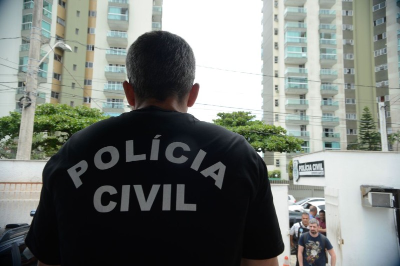 Operação policial na Maré apreende cerca de uma tonelada de drogas