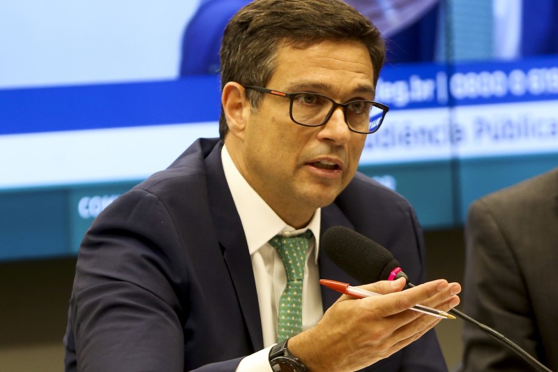 Não é verdade que bancos perdem dinheiro com PIX, diz presidente do BC