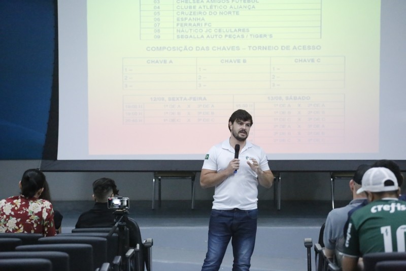 Esporte apresenta detalhes do Futebol Amador durante congresso técnico com equipes