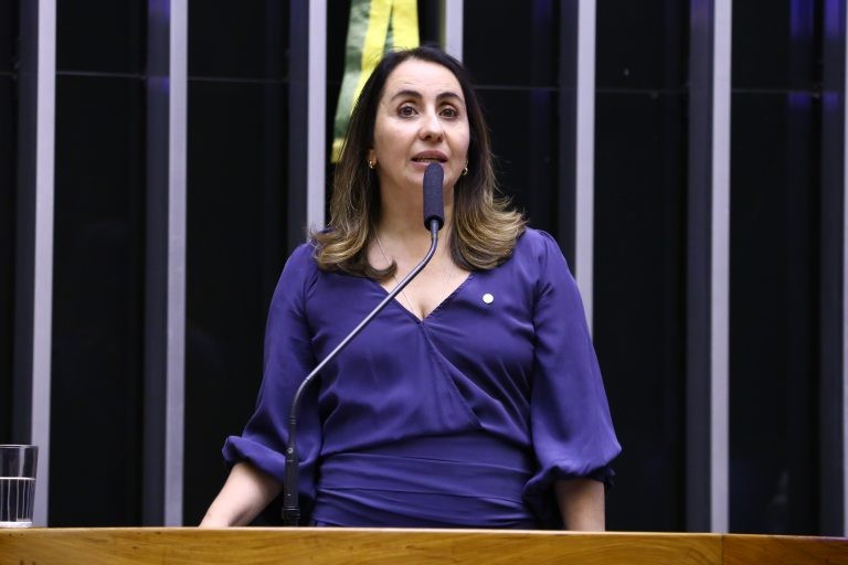 CCJ aprova projeto que incentiva produção de cosméticos artesanais