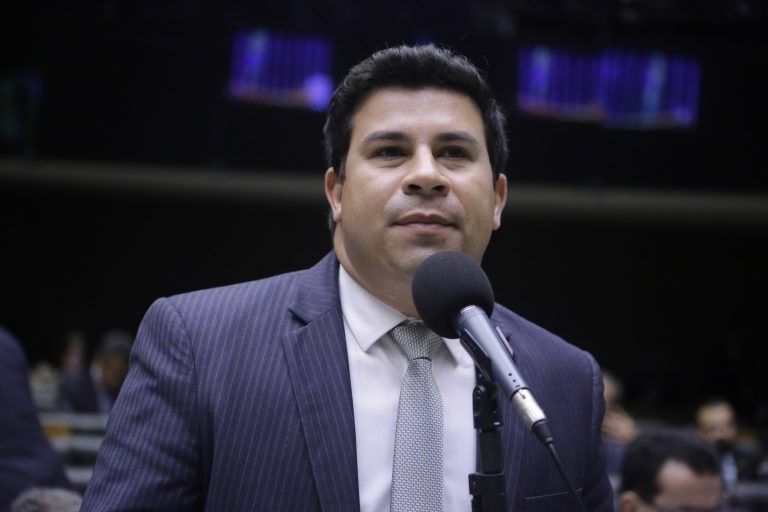 Projeto prevê reparação por perda de tempo do consumidor