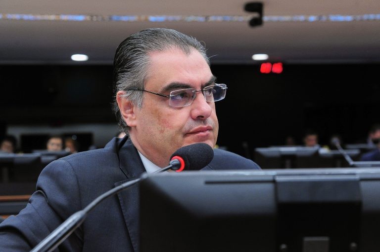 Proposta faz ajustes no marco legal da microgeração de energia elétrica