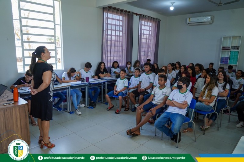 Saúde realiza palestra com alunos da Escola Municipal Olavo Bilac