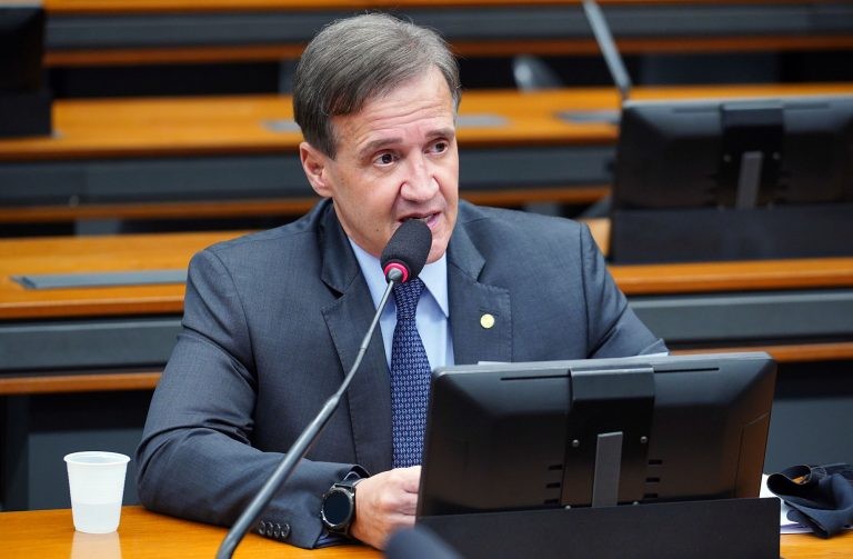Comissão aprova projeto que dá prazo de 24 horas para laudo pericial em violência contra mulher