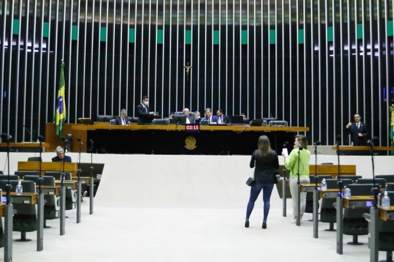 Câmara aprova urgência para projeto que cria o Dia Nacional do Cirurgião Oncológico