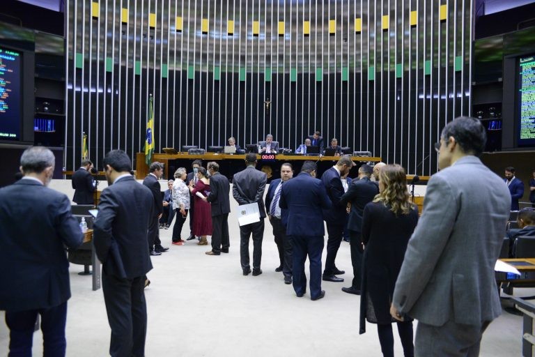 Câmara aprova 6 MPs e 5 projetos em semana de esforço concentrado