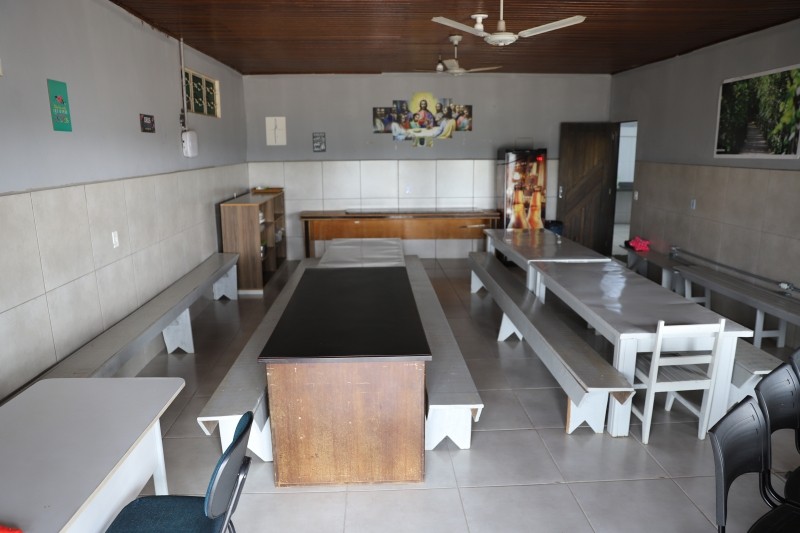 Curso de Pedreiro de Revestimento finaliza com ação solidária em Lucas do Rio Verde