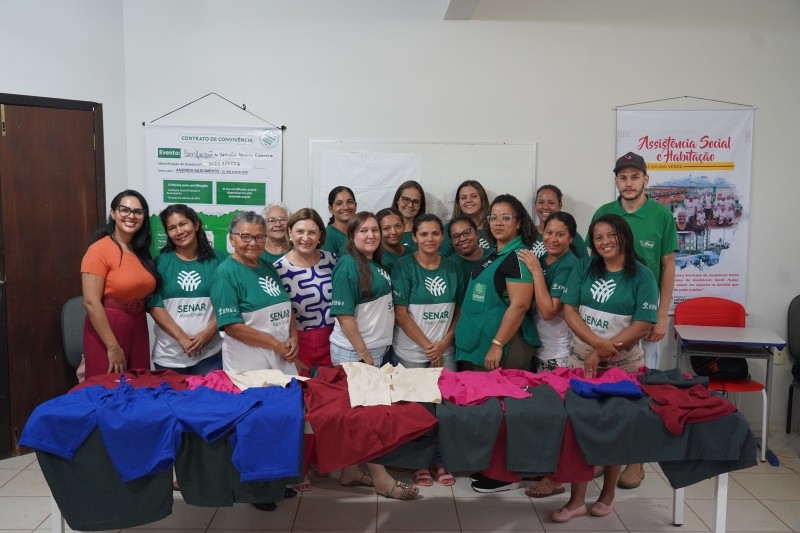 Alunas concluem capacitação em Confecção de Vestuário Básico