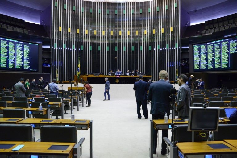 Câmara aprova MP que renova barreiras sanitárias em territórios indígenas