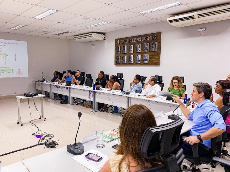 Seduc apresenta metas do programa "EducAção 10 Anos" ao Conselho Estadual de Educação