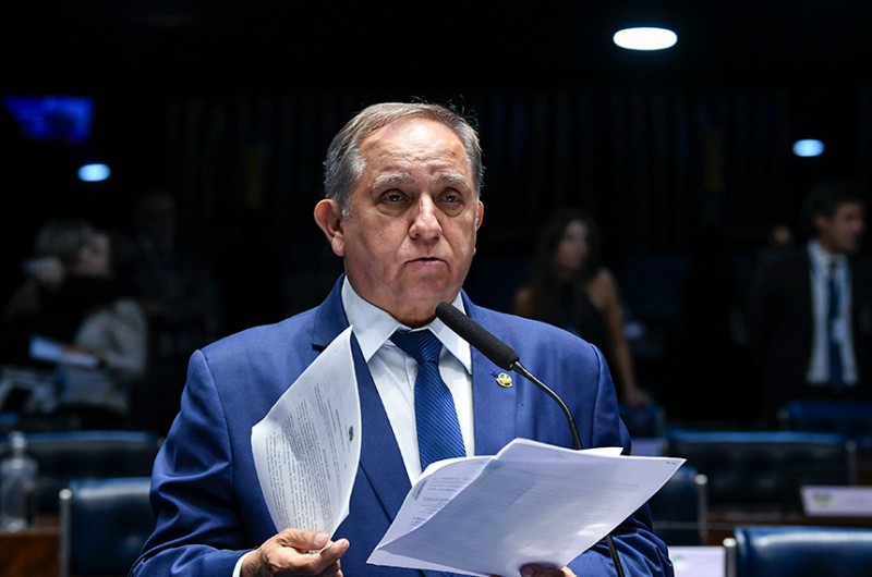 Sessão especial celebra Dia do Professor nesta sexta-feira