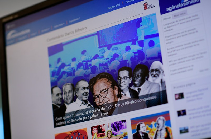 Página especial resgata história parlamentar de Darcy Ribeiro no ano de seu centenário