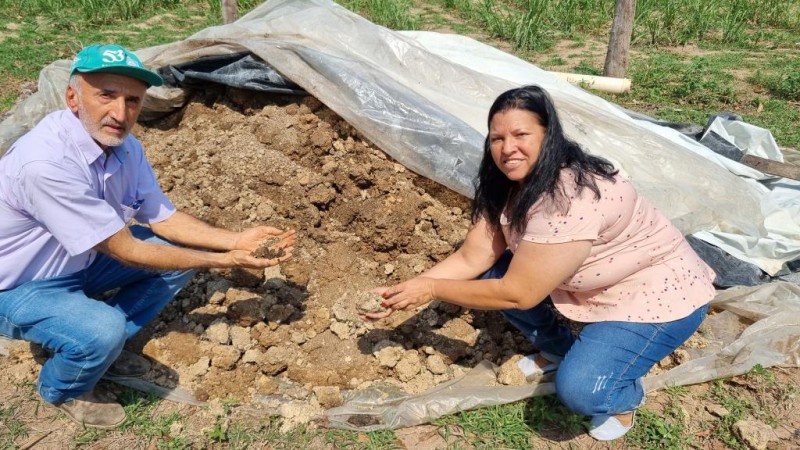 Agricultores de Cuiabá utilizam lodo de esgoto transformado em adubo para o cultivo de pastagens