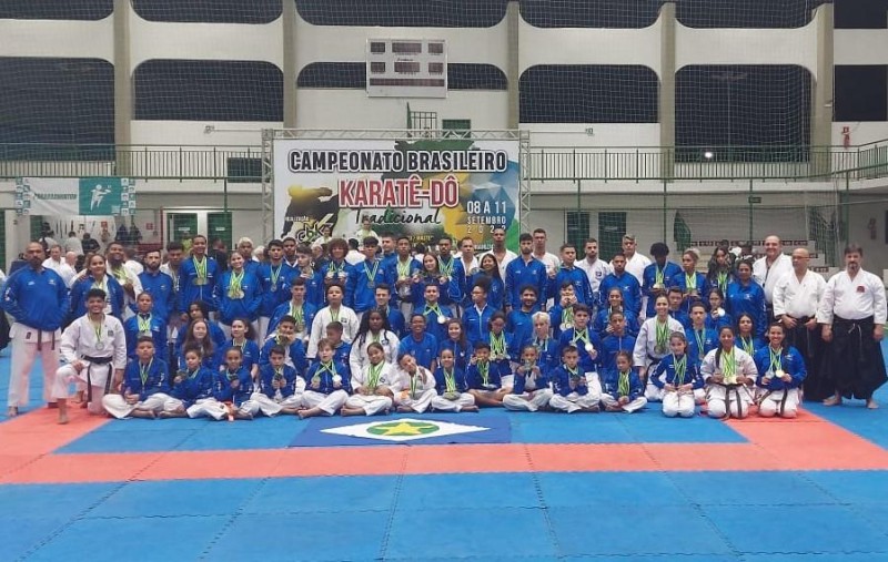 Atletas apoiados pelo Governo de MT participam de campeonato mundial de Karatê-Do Tradicional