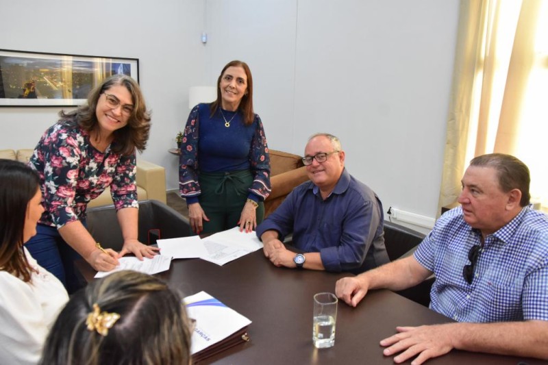 Governo firma parceria para implantação de posto do Sine estadual em Alto Garças