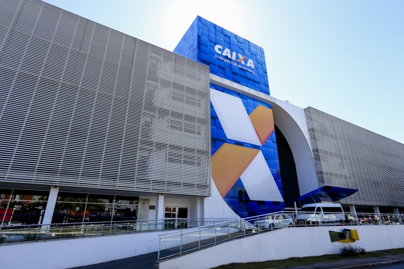 Caixa suspende oferta de consignado do Auxílio Brasil até dia 14