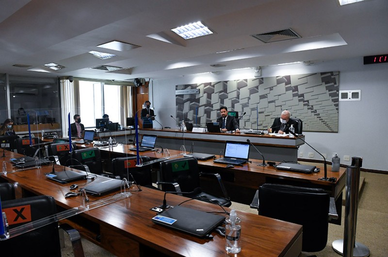 CCT analisa funcionamento de rádios