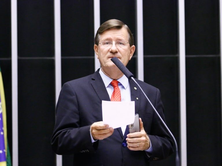 Comissão aprova proposta que proíbe reajuste e corte de serviços públicos durante calamidade