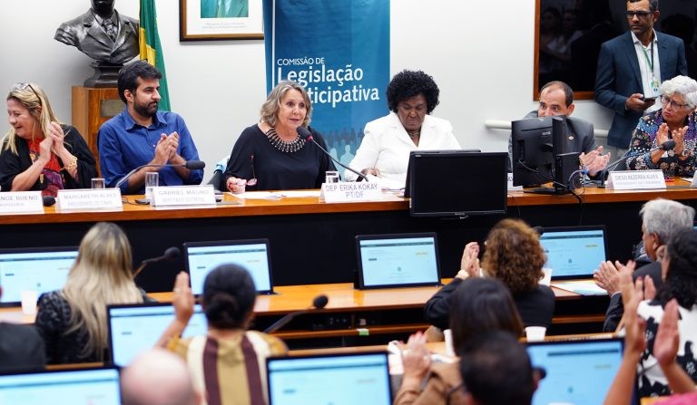 Comissão vai buscar recomposição orçamentária da assistência social diante de risco de colapso do Suas