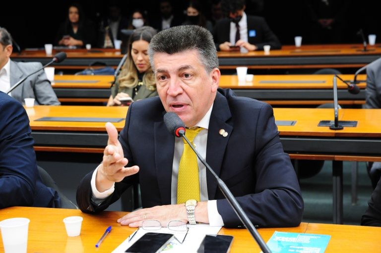 Entidades lamentam falta de regulamentação de atividades com balões ecológicos