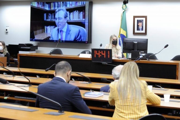 Especialistas sugerem Imposto de Renda calculado de acordo com os gastos de cada família