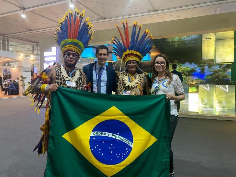 Primeira-dama recebe título de madrinha dos indígenas de MT