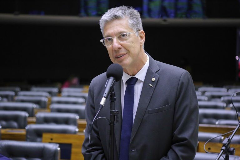 Projeto permite restituição a consumidor que comprovar que arcou com tributo indireto