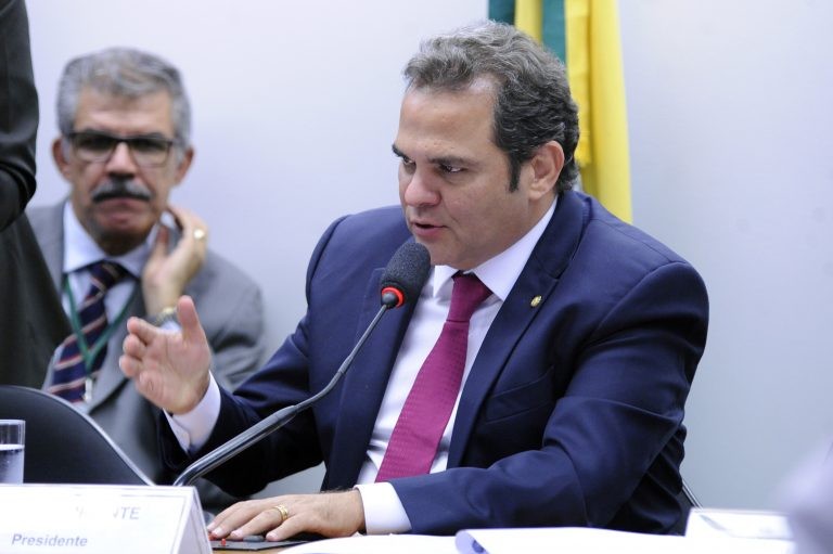 CMO analisa admissibilidade de emendas ao Orçamento nesta terça-feira