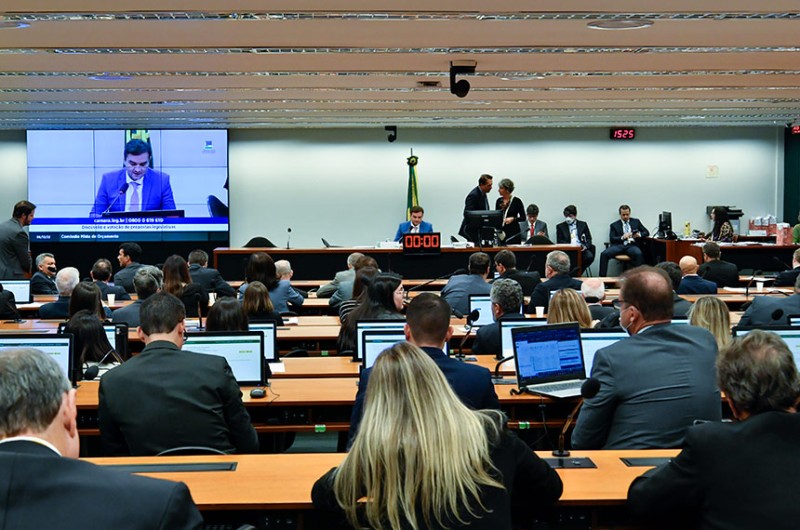 Comissão de Orçamento vota prestação de contas do primeiro ano do governo Bolsonaro