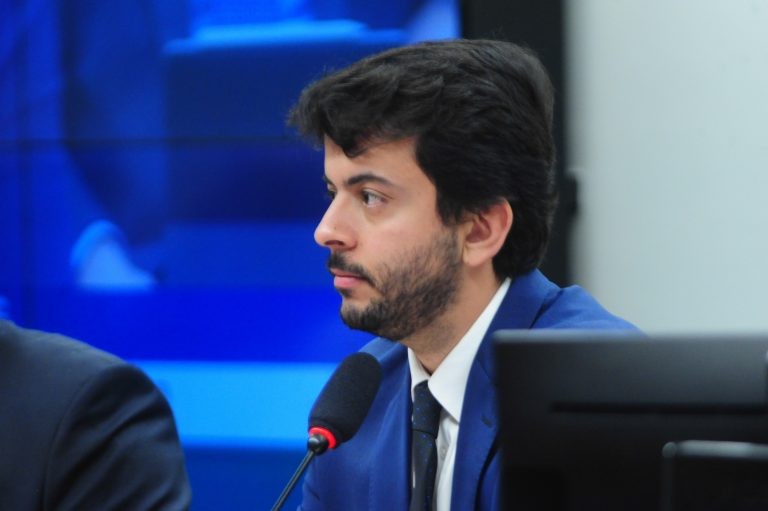 Comissão aprova proposta que muda critérios do programa Alimenta Brasil