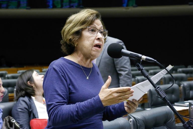 Comissão aprova processo virtual para lista tríplice de reitores durante estado de emergência