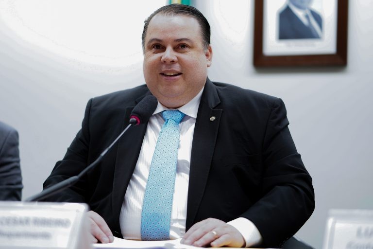 Comissão aprova aposentadoria especial a atletas que disputam competições nacionais