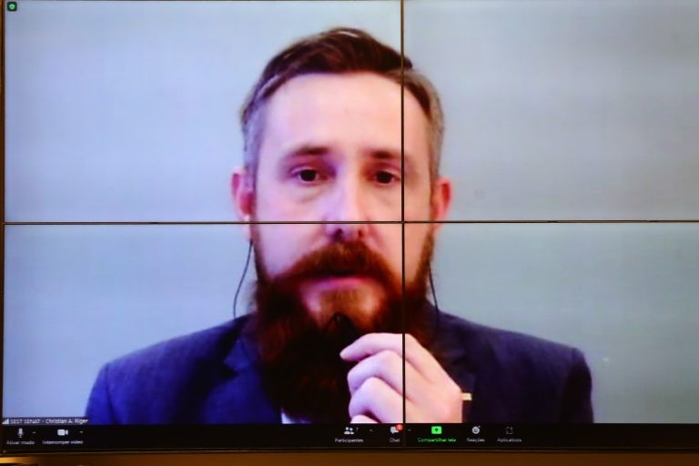 Especialistas divergem sobre como melhorar formação de motoristas e impulsionar setor de transportes