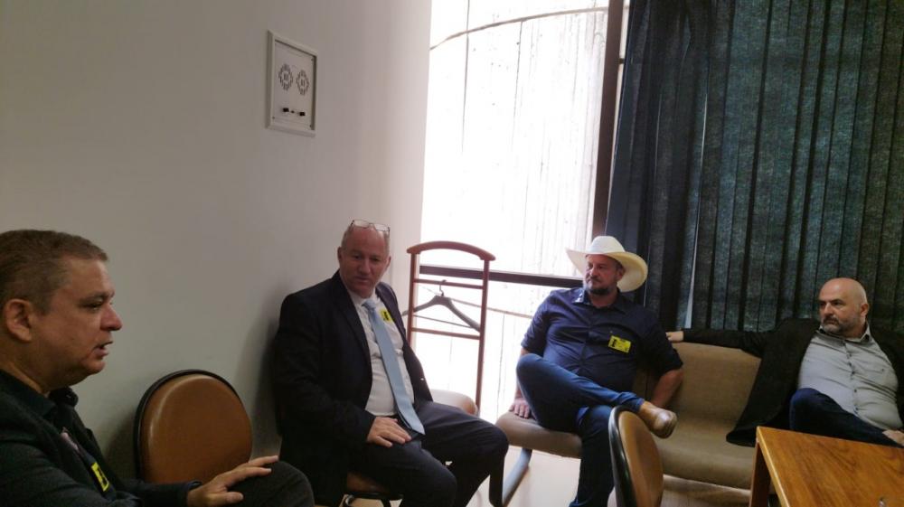 Cattani se reúne com adido comercial de Israel em busca parceria para otimizar uso da água no agro