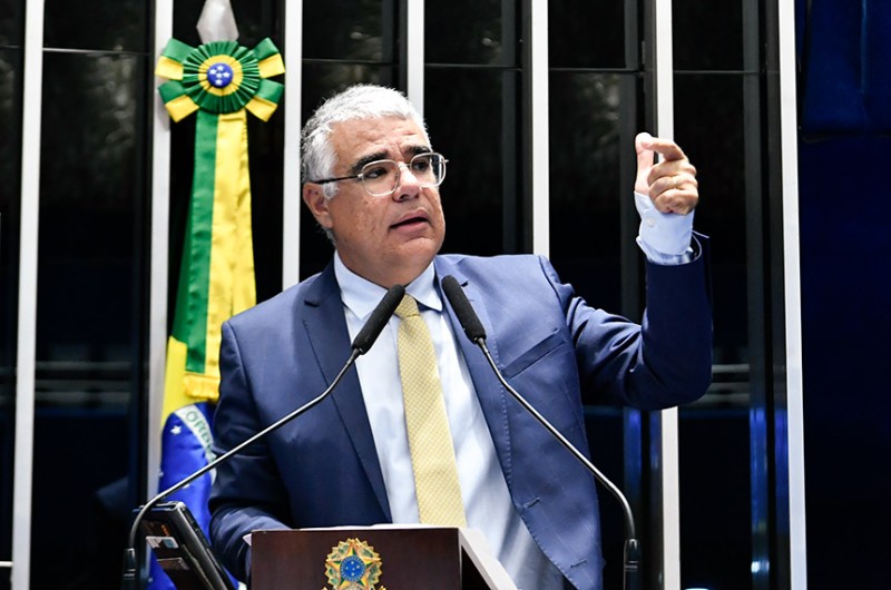 Girão anuncia candidatura à Presidência do Senado