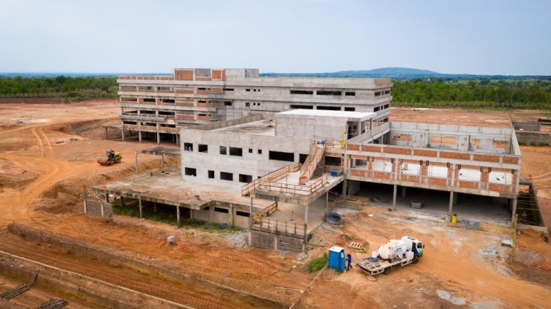 Governo refaz projetos e retoma obras do Novo Hospital Universitário
