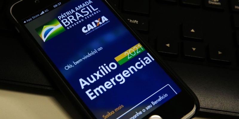 Caixa paga hoje auxílio emergencial a nascidos em março