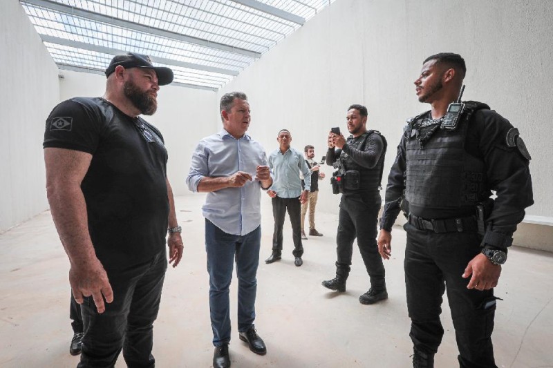Governador vistoria obras na PCE: “Vamos ter o mais moderno e eficiente presídio do Brasil”