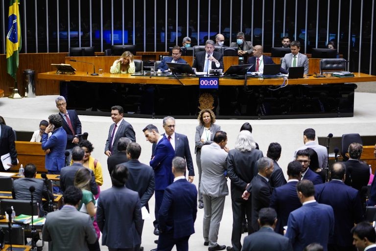 Câmara aprova PEC da Transição em segundo turno; texto volta ao Senado