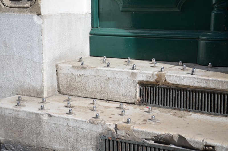 Lei Padre Júlio Lancellotti, que proíbe 'arquitetura hostil', é promulgada