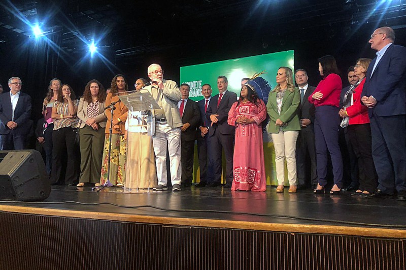 Presidente eleito anuncia últimos 16 ministros do novo governo