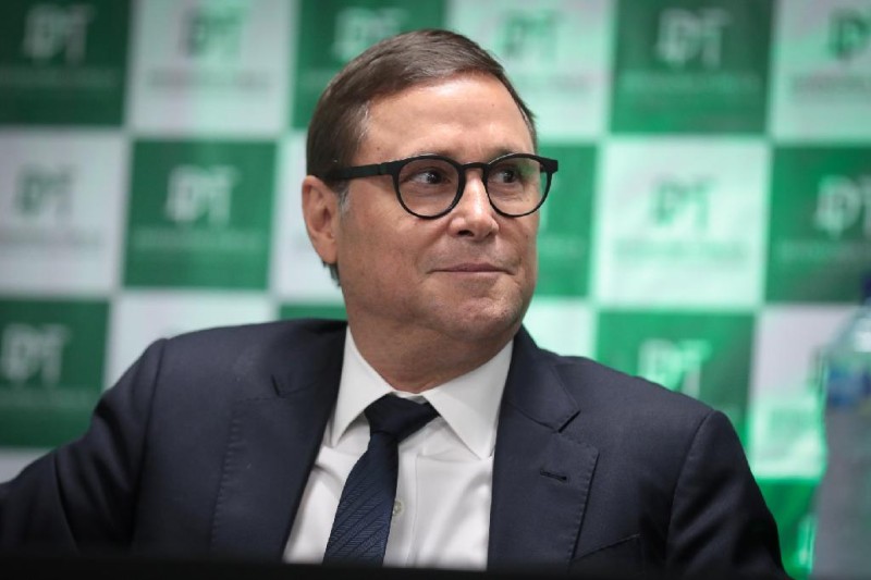 Conheça o perfil do secretário-chefe Mauro Carvalho