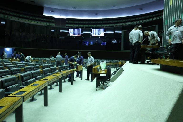 Câmara vai analisar hoje, às 20h30, a intervenção na segurança do DF