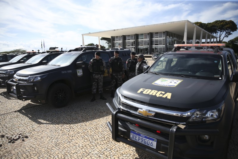 Mais de 650 policiais chegam a Brasília para compor a Força Nacional