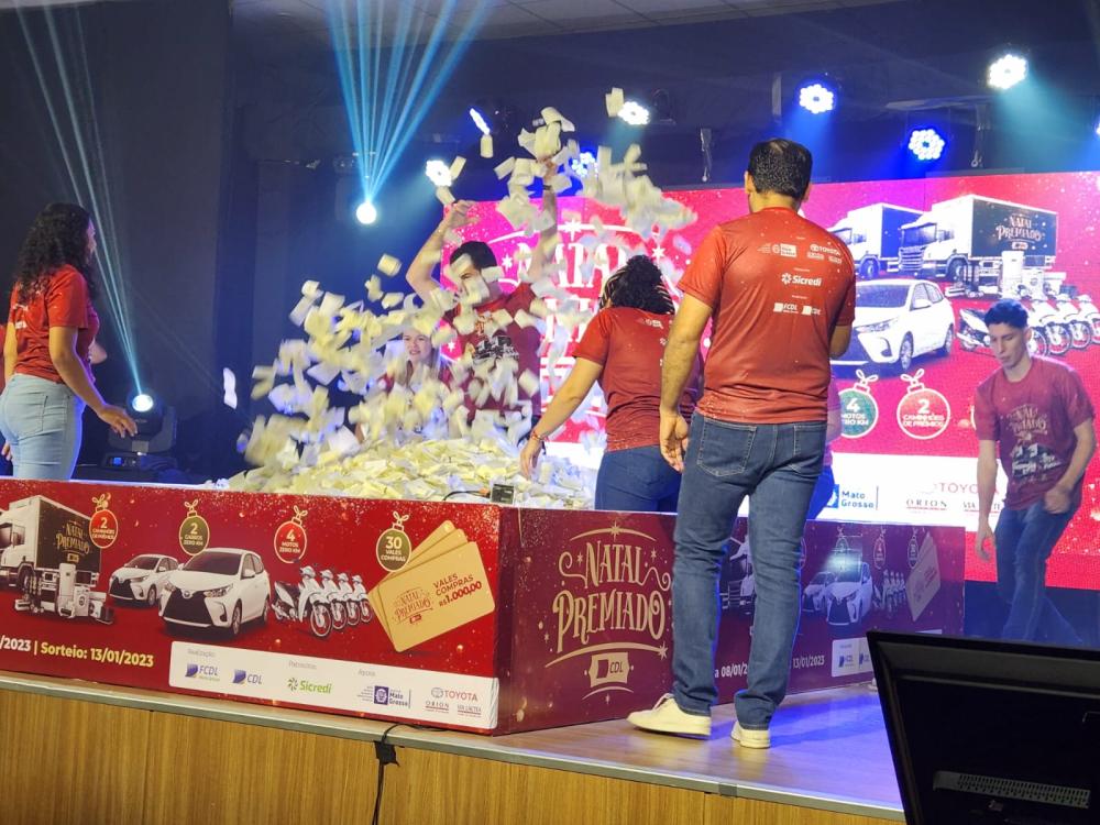 Campanha “Natal Premiado CDL” sorteou 38 consumidores na ação deste ano